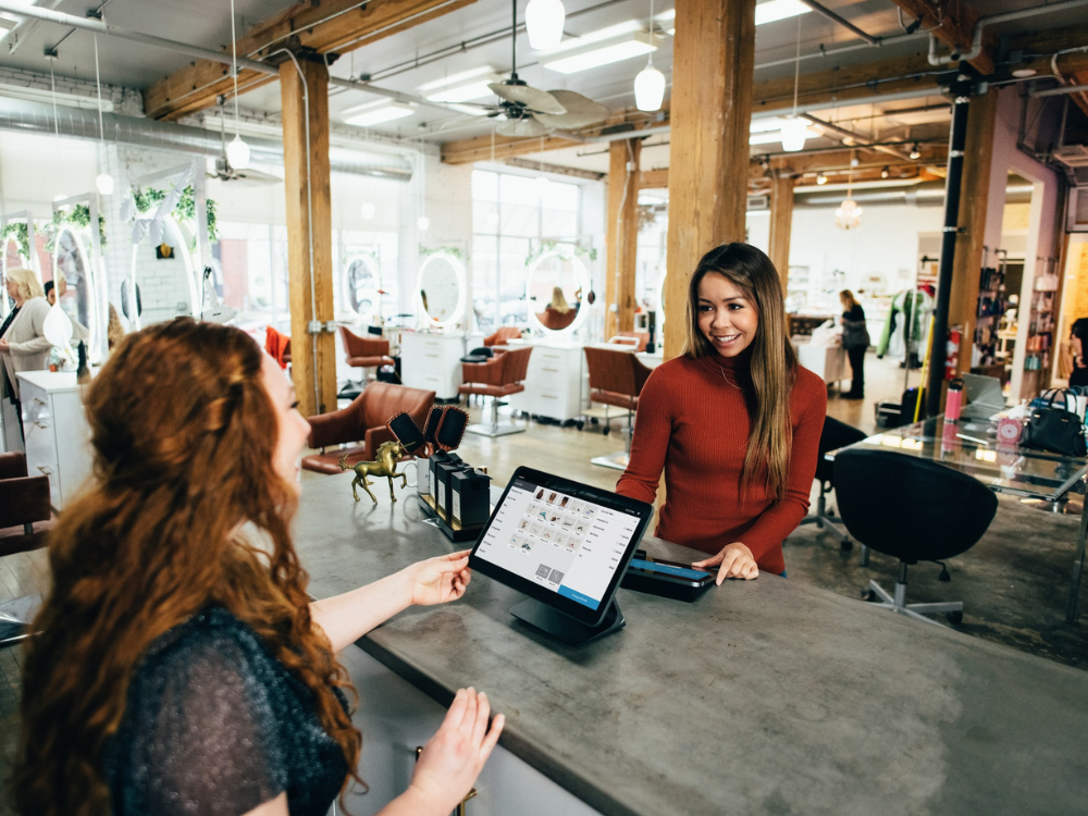 How Does Salon Set the Employee Goals for the Hair Stylists