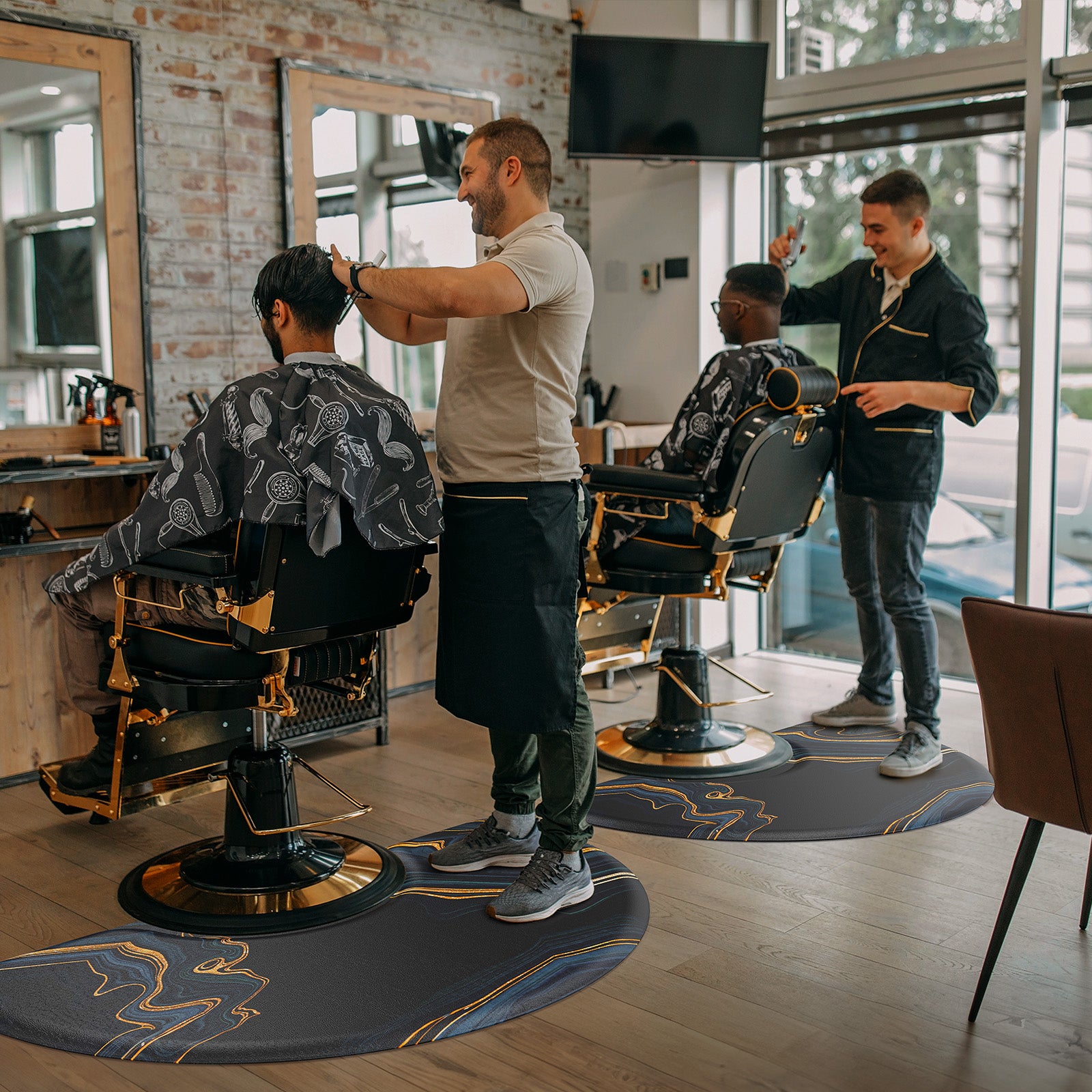 OmySalon 3'x5' Semi Circle Salon Anti Fatigue Mat with Round Cutout 5/8" Thick